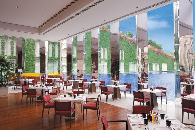 Trident Gurgaon Otel Restoran fotoğraf The restaurant