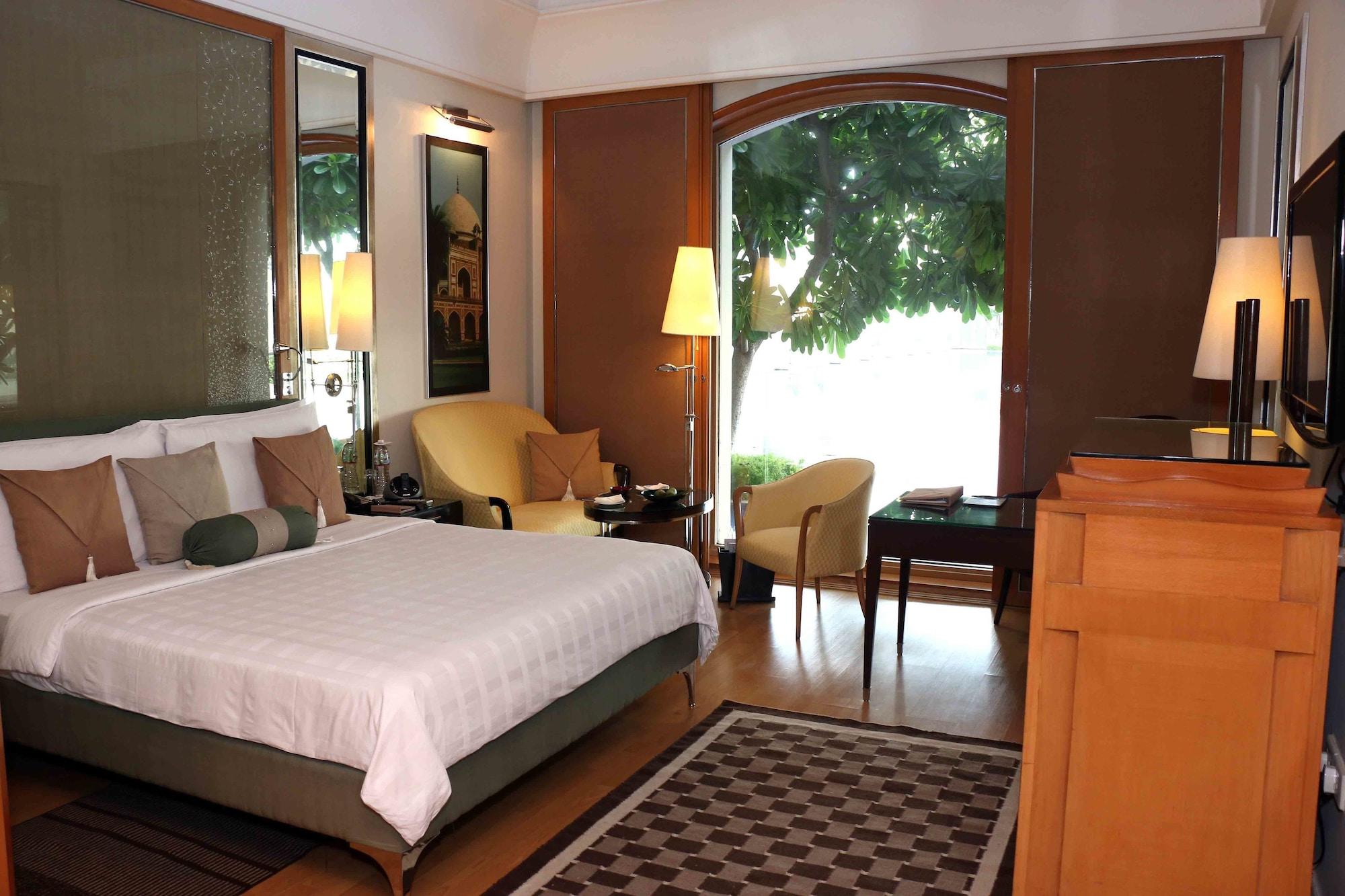 Trident Gurgaon Otel Dış mekan fotoğraf A room at the Taj Bengal