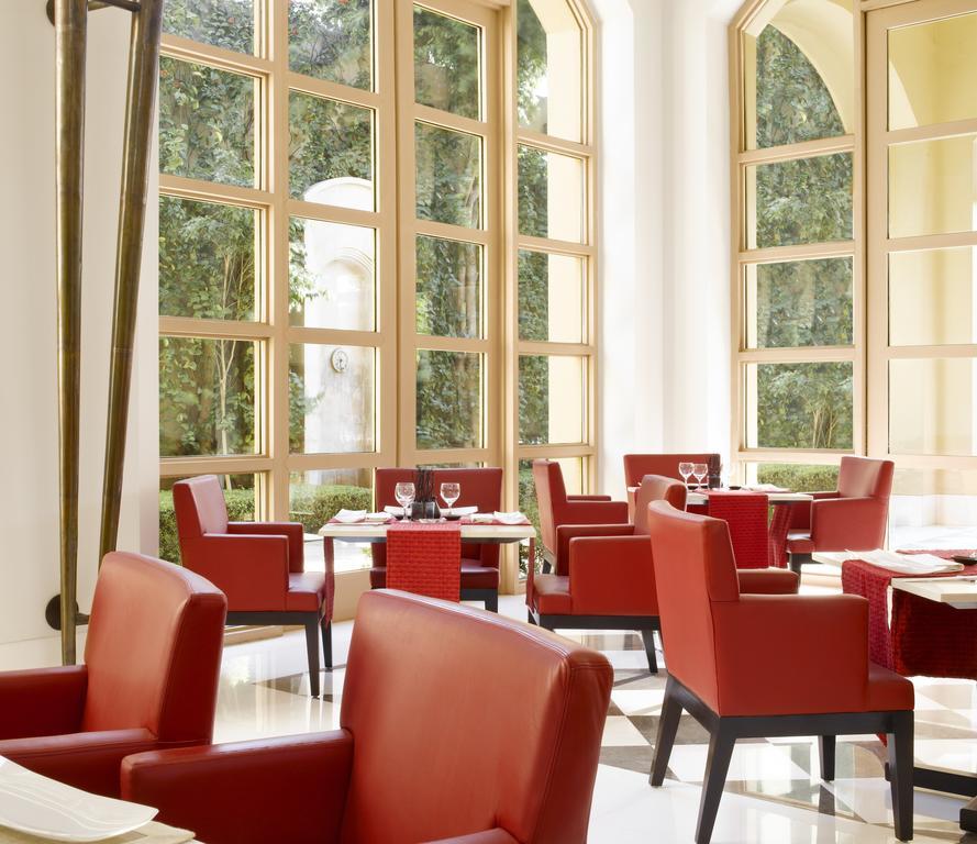 Trident Gurgaon Otel Dış mekan fotoğraf The restaurant
