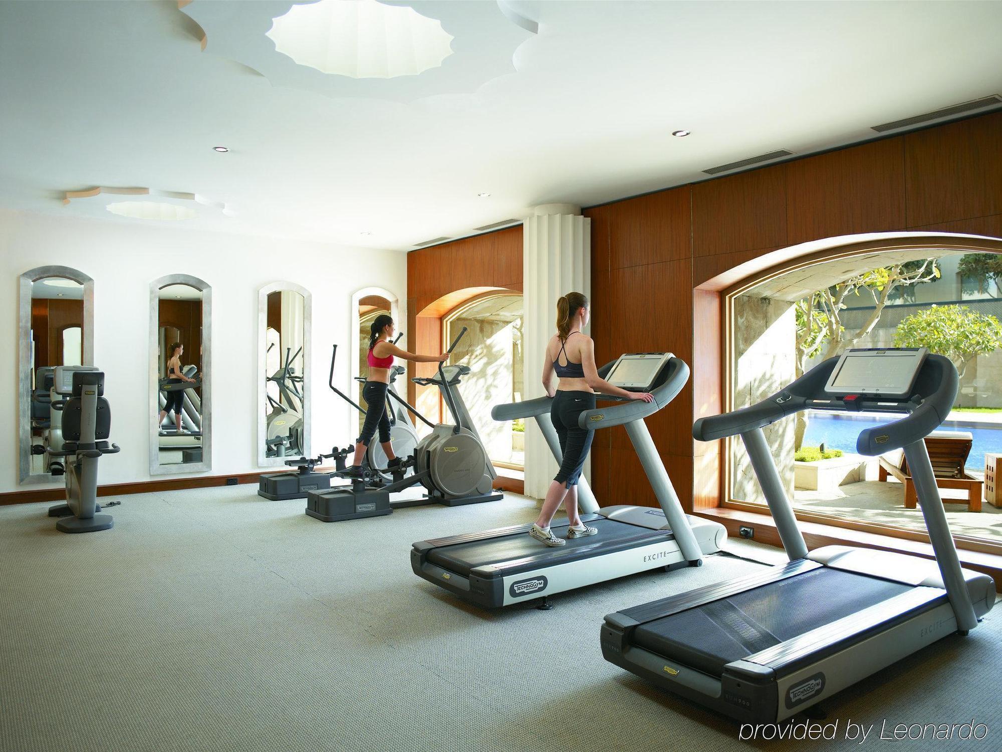 Trident Gurgaon Otel Konforlar fotoğraf A treadmill